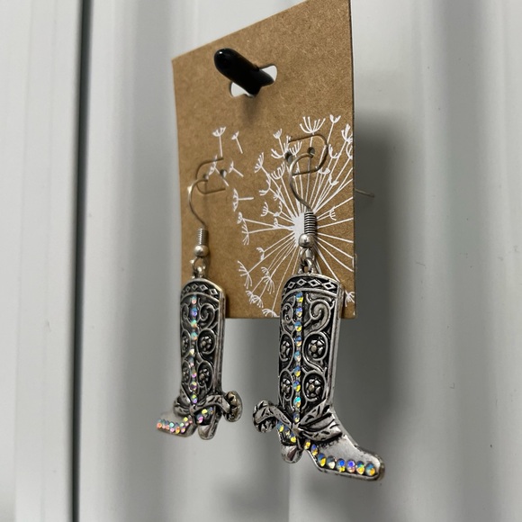 NWT Western Cowboy Boot Earrings Womens Silver Crystal Wire 1 1/4 x 1 1/8 in - Picture 5 of 14